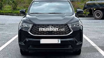 Toyota Innova Cross 2.0V CVT sản xuất 2025