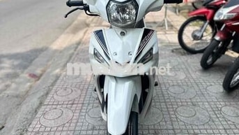 Yamaha Sirius FI Trắng