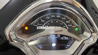 Piaggio Vespa GTS 150 Đen 4000 km