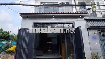 Nhà Dĩ An, đường ô tô, 3 phòng ngủ có phòng thờ,2 nhà vệ sinh