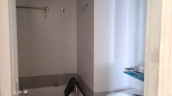 Cao ốc Phú NHuận, 20 Hoàng Minh Giám  giá 11tr/tháng căn hộ 2p ngủ