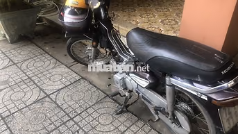 Honda Dream Nâu Xăng