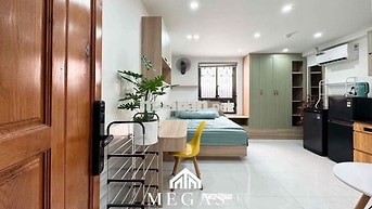 Trống Sẵn Studio Cửa Sổ Trời Full Nội Thất Ngay Dương Quảng Hàm