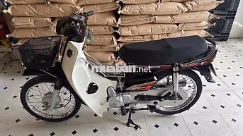 Honda Dream Thái 110cc Nâu Trắng