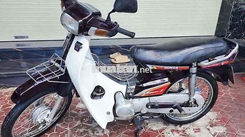 Honda Dream Trung Quốc màu Nâu nhãn hiệu Lifan