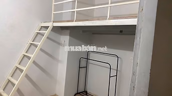 Phòng sạch sẽ, yên tĩnh, có lối đi riêng, gần siêu thị và trường học