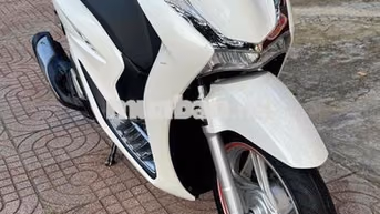 Honda SH 125i 2022 Trắng (5k km rất mới )