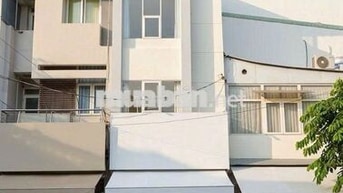 SIÊU PHẨM KHU BÀU CÁT- 133C Nguyễn Hồng Đào, TB- 5x18m, 4 Tầng, 360m2
