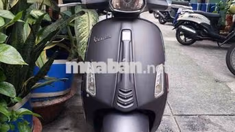 Vespa 125 Sprint Xám 2018