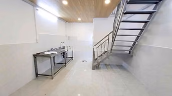 SHR- nhỉnh 2 tỷ- sát bên Chung cư- chợ Thạch Đà