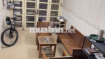 Bán Nhà Phố Bạch Mai, 30 m Ra Phố thoáng yên tĩnh