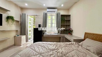 STUDIO BANCOL NGAY CÔNG VIÊN HOÀNG VĂN THỤ