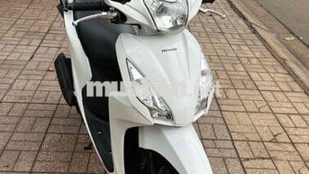 Honda Vision Trắng Tự động