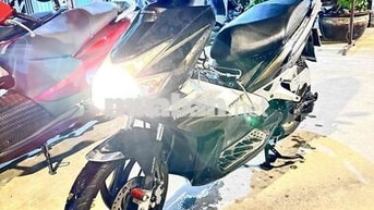 Honda Air Blade Đen bạc Xăng phun điện tử