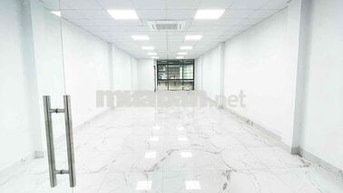 Cho thuê sàn 80m2 Hoàng Cầu giá 16tr/th, thang máy, hầm xe bảo vệ 24/2