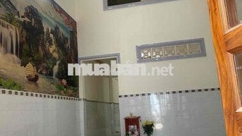 Nhà mặt trệt lửng 4*18; 3pn tiện kinh doanh có sân