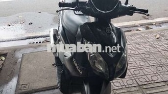 Yamaha Xe tay ga màu Đen