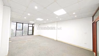 Cho thuê Khương Đình 90m2 11tr view kính free dịch vụ chia 2 phòng 