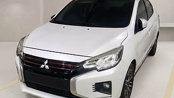 Xe 5 chỗ Mitsubishi, lướt 3.400Km,mới 99% Phim 3M, tiết kiệm xăng