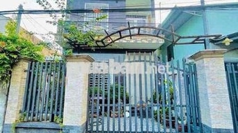 Thanh lý gấp căn nhà hưng long qui đức , Tphcm