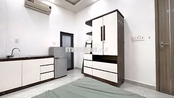 Thang máy , đủ nội thất Thoại Ngọc Hầu - Quách Hữu Nghiêm - Phú Thạnh