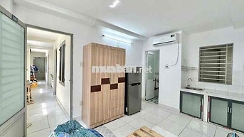 PHÒNG STUDIO FULL NỘI THẤT GIÁ 3tr9 có thể ở liền cửa sổ trời