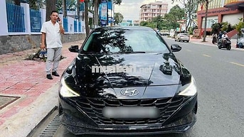 Hyundai Elantra Đặc biệt 2024 Đen 26.000 km