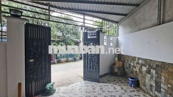 cho thuê nhà ngay chợ thạnh xuân  đường 10m giá 10 tr/ tháng