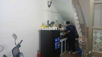 cho thuê nhà nguyên căn phố Bạch Mai 30m2 x5T giá 8 triệu 2 thoáng