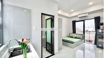 PHÒNG ĐẸP BAN CÔNG THOÁNG GẦN ĐẠI HỌC SƯ PHẠM Q5