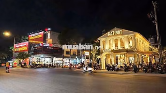 CHO  thuê Mặt tiền  7x25 – KHU TRUNG TÂM VinCom PHAN VĂN TRỊ P5 , GV