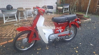 Honda Cub 70 Đỏ Cổ điển