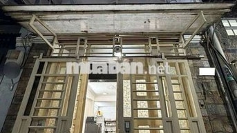 nhà nc sát mt tr 2 lầu sth 3pn 3vs ng.tiểu La p8 Q10