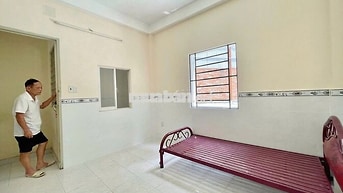 Phòng Studio cửa sổ trời giá rẻ ngay ngã 5 chuồng chó