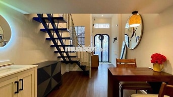 CHO THUÊ CĂN HỘ CÓ GÁC CÓ CHO HOMESTAY FULL NỘI THẤT CAO CẤP TRUNG TAM