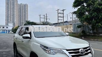 Toyota Fortuner 2.7V nhập indo 2017