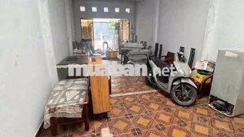 cho thuê nhà c4 trống suốt giá 5tr dt 100m tx 13 q12
