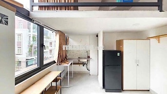 DUPLEX FULL NỘI THẤT - THANG MÁY NGAY Q10