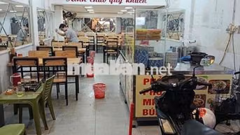 Cần sang nhượng lại mặt bằng quán phở đầy đủ đồ dùng