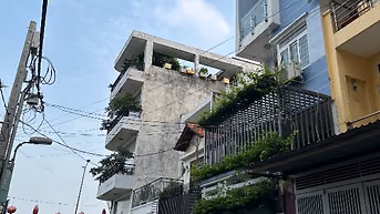 NHÀ MỚI, THOÁNG ĐẸP, CHỖ ĐẬU OTO