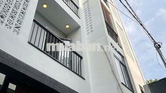 Cho thuê CHDV có balcony thoáng_mới 100% BThạnh kế Q1 gần Bà Chiểu 