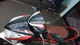 Cần bán Honda Air Blade 2011 đỏ trắng chính chủ