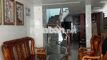 nhà thoáng mát cho thuê lâu dài đầy đủ tiện nghi