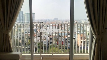 Bán căn hộ lạc Long Quân, Quận 11, 41m2, 2pn, 1.55 tỷ, sổ hồng.