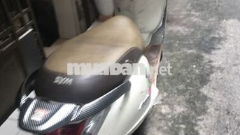 SYM Trắng Cần sửa chữa