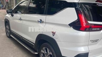 Mitsubishi Xpander Cross 7 chỗ Trắng