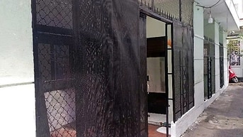 Cho thuê nhà cấp 4 nguyên căn. Diện tích 80 m2, có 2 phòng ngủ