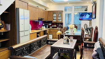 Mặt phố Phó Đức Chính, lô góc, 105m2, xây toà 9 tầng, giá đầu tư 