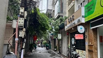 Bán nhà 4 tầng phố Ngọc Khánh, Ba Đình, 42m2, ngõ thông, đường rộng