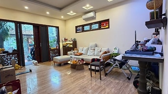 Mặt hồ Bồ Đề, 90m2, 7 tầng thang máy, kinh doanh, văn phòng,  26 tỷ